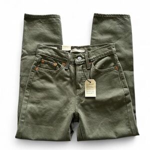 NWT Levi's Olive Green Wedgie Straight Petite Jeans